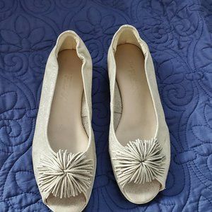 Womens 'The FLEXX' leather beige shoe, size 7.5